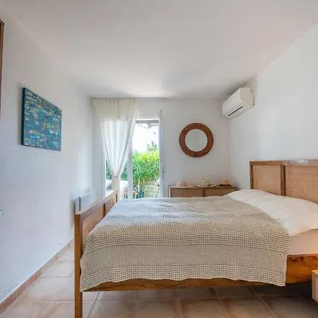 Holiday Les Emeraudes-2 By Interhome